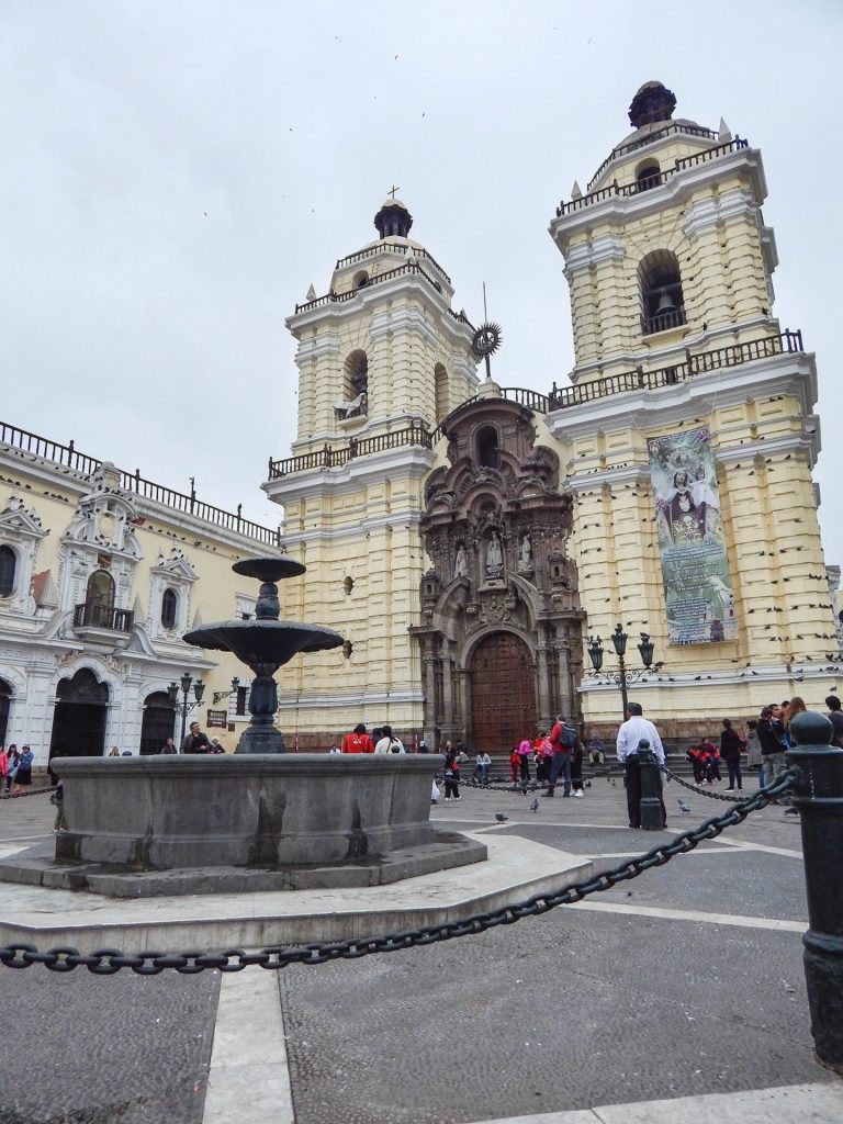 Basílica de São Francisco, centro histórico de Lima.