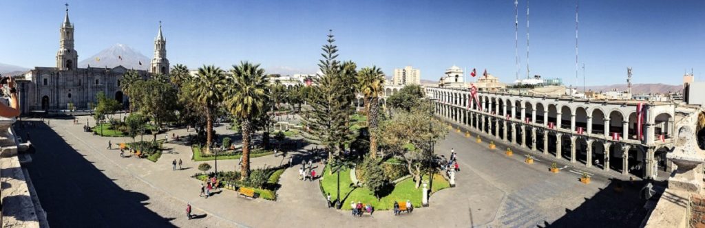 plaza de armas de Arequipa