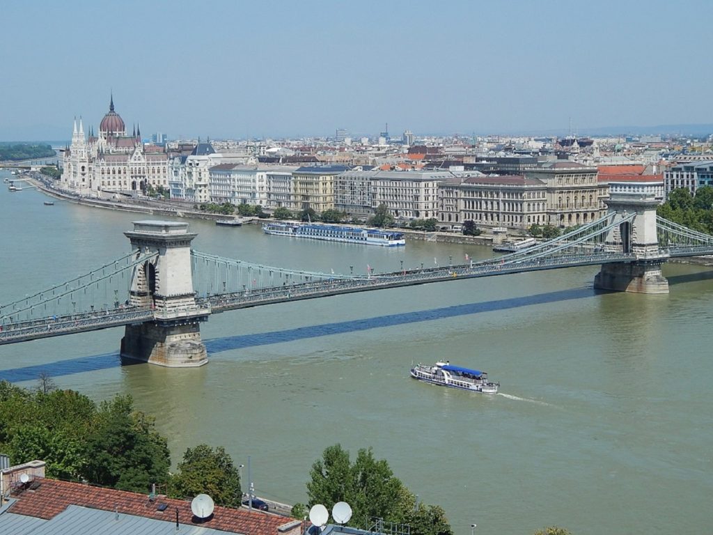 Budapeste em quatro dias.